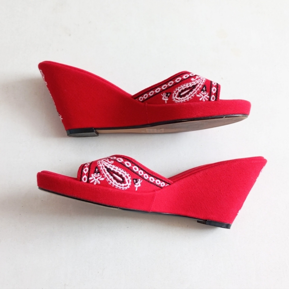 Coldwater Creek vintage red bandana print wedge heel sandals